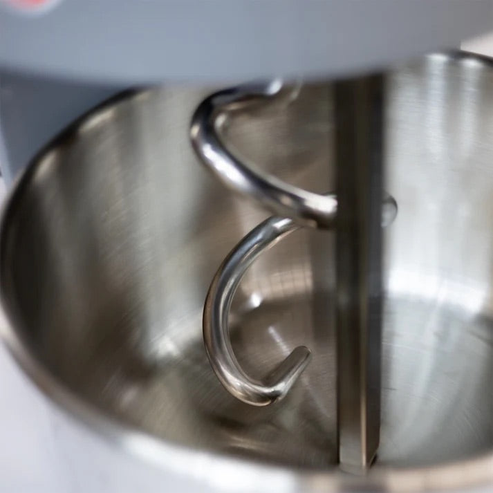 Amasadora Comercial Rhino AMASA 10 Litros 1 HP capacidad de amasado 4kg