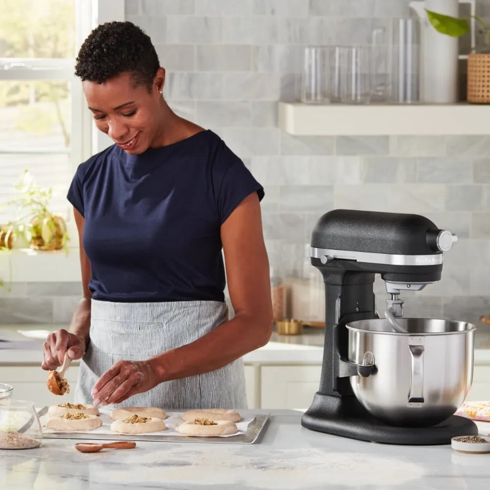 Combo Batidora Tazón Elevable 6.6 L Cast Iron + Regalo Tazón de acero inoxidable kitchenaid KSM70SKXXBK